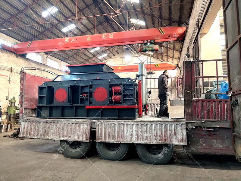 2PGY1500x1000型液壓對輥草莓网站在线看發往雲南昆明