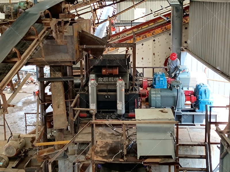 價格迷霧：影響一台液壓對輥草莓视频APPIOS成本的四大核心因素